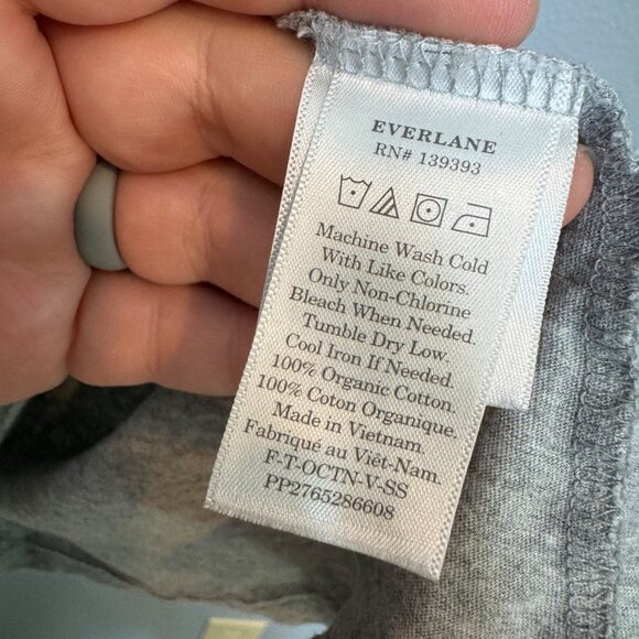 EVERLANE organic cotton v neck tee in gray size L - Picture 5 of 6